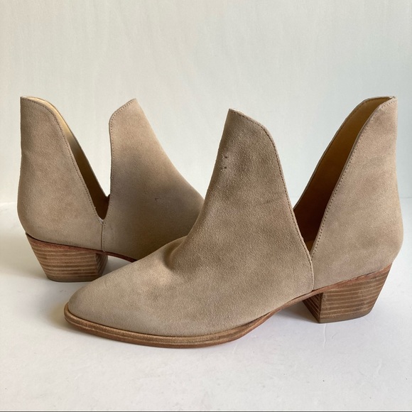 Charm Double V Beige Ankle Boots 